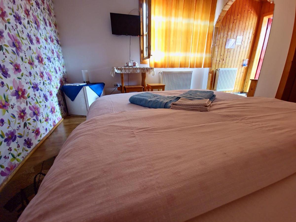 Casa Lav Hotel Синая Екстериор снимка